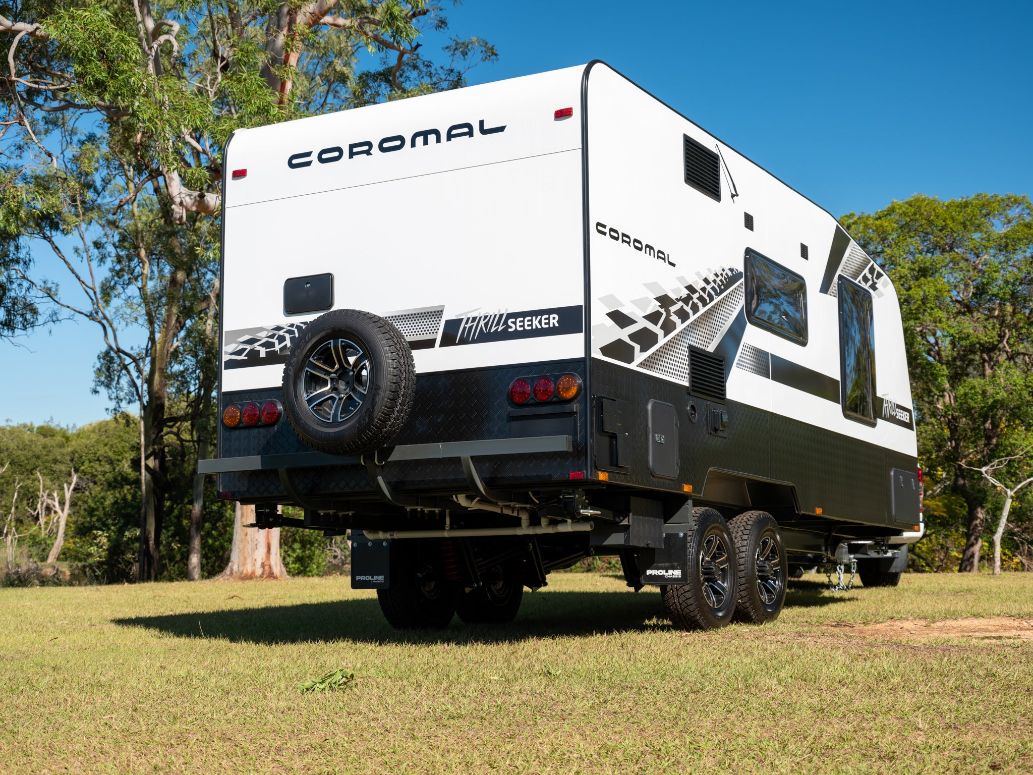 Coromal Thrill Seeker 18.6 Couples Rear angle view exterior