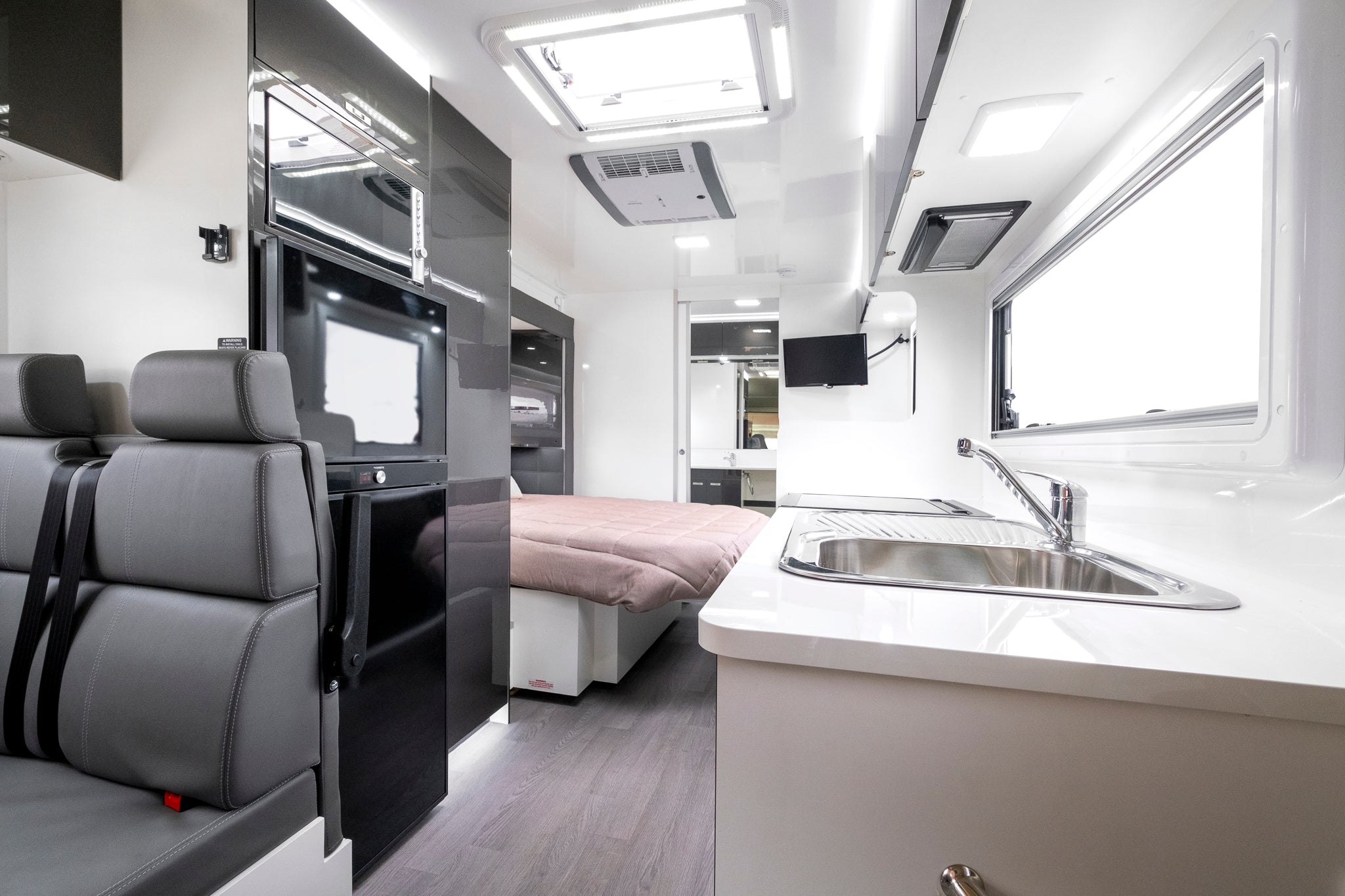 Windsor Simpson Metallic Grey Interior View