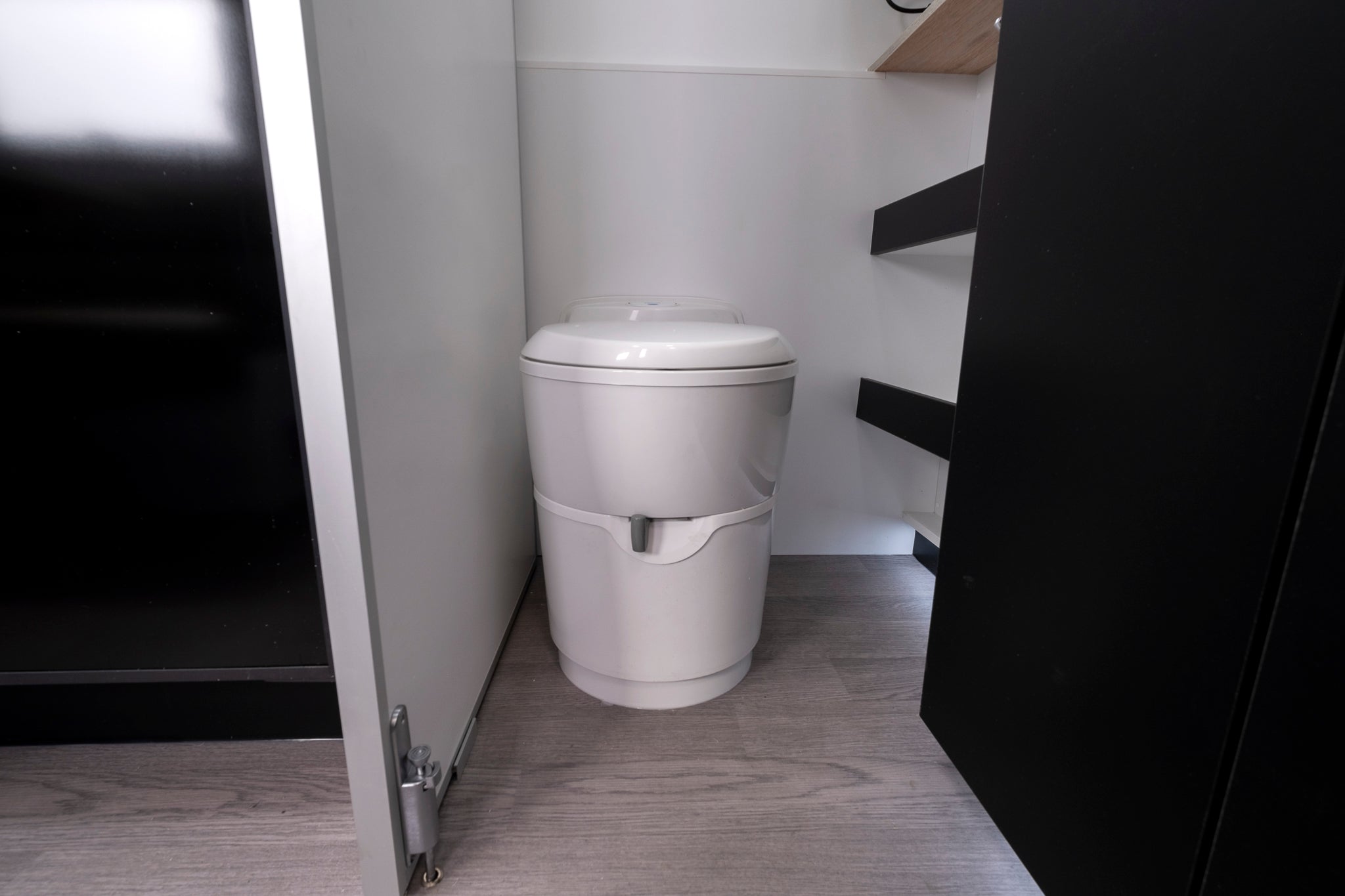 Windsor Genesis 176RD toilet
